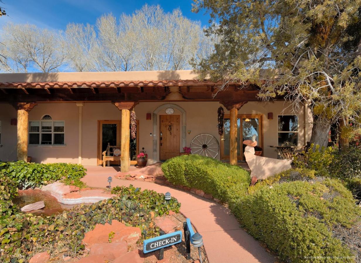 Adobe Hacienda Bed & Breakfast Sedona Exterior photo