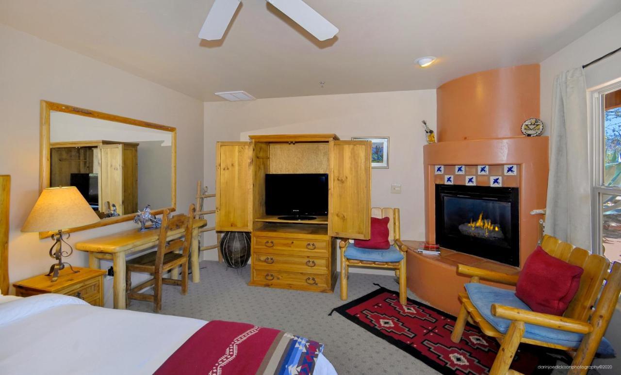 Adobe Hacienda Bed & Breakfast Sedona Exterior photo